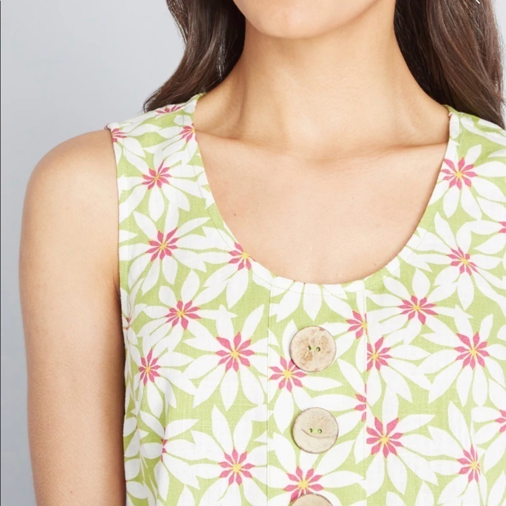 Mod Cloth Floral Linen Top